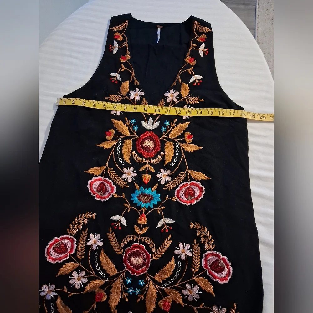 Free People Embroidered Black Sleeveless Mini Dress Size Med - Picture 10 of 13